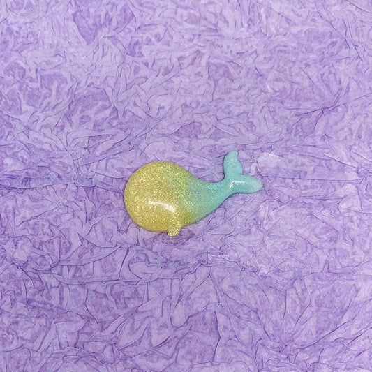 【A037】Luminous Bicolor Whale-Blind Bag Series