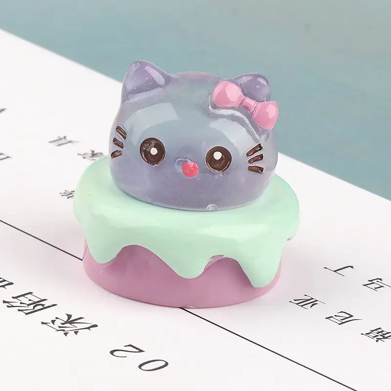 【C12】40%OFF-Luminous Sanrio Cake Party-Blind Bag Series