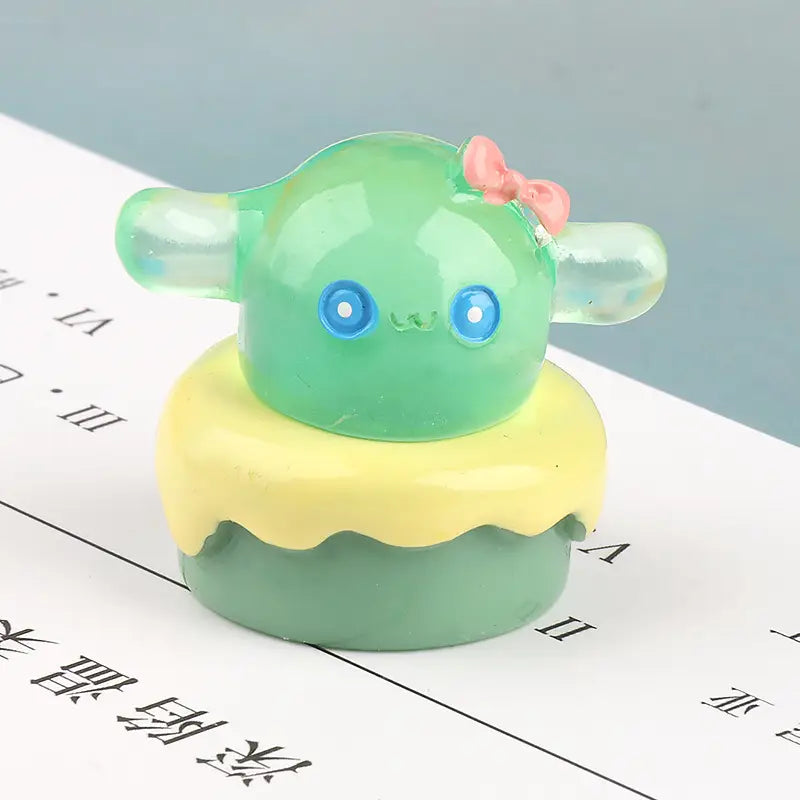 【C12】40%OFF-Luminous Sanrio Cake Party-Blind Bag Series